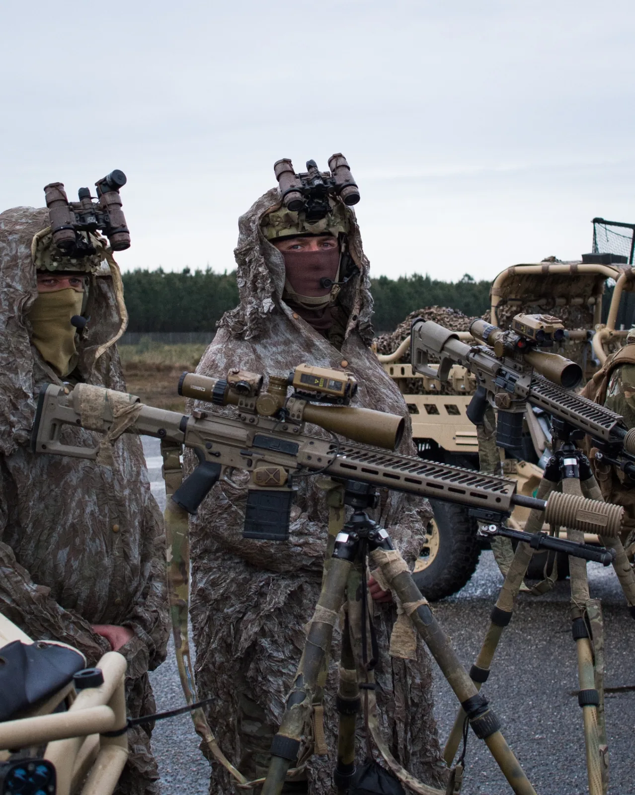 Snipers ghillie suit
